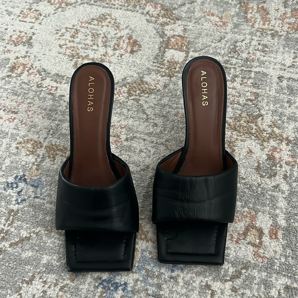 Aloha heeled mules